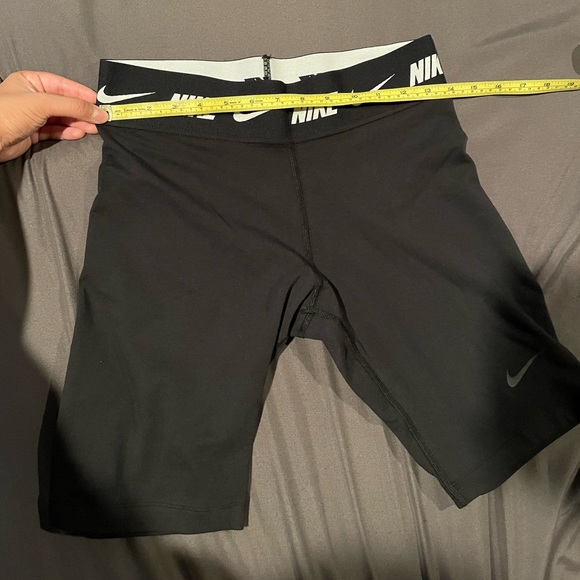 Nike bicycle shorts - Picture 5 of 8
